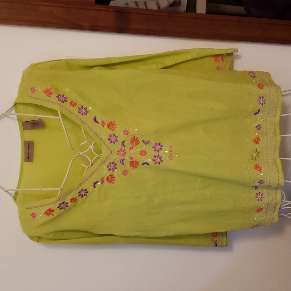 i.e. relaxed Cotton Top.  XL